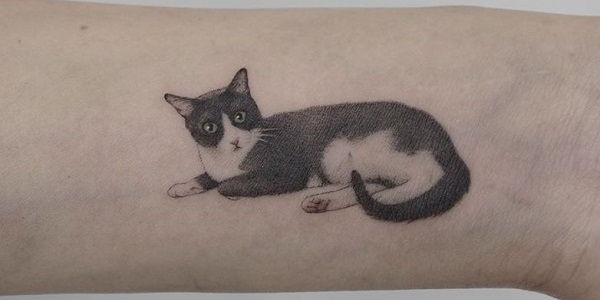 160+ Minimalist Cat Tattoos